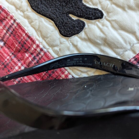 Authentic Coach Black Sandals Flip Flops 5 or 6 - Picture 4 of 5
